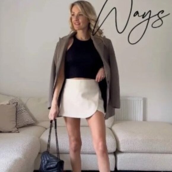 Zara Dresses & Skirts - ZARA HIGH WAISTED SKIRT IN BLACK SIZE S 7385/420/800